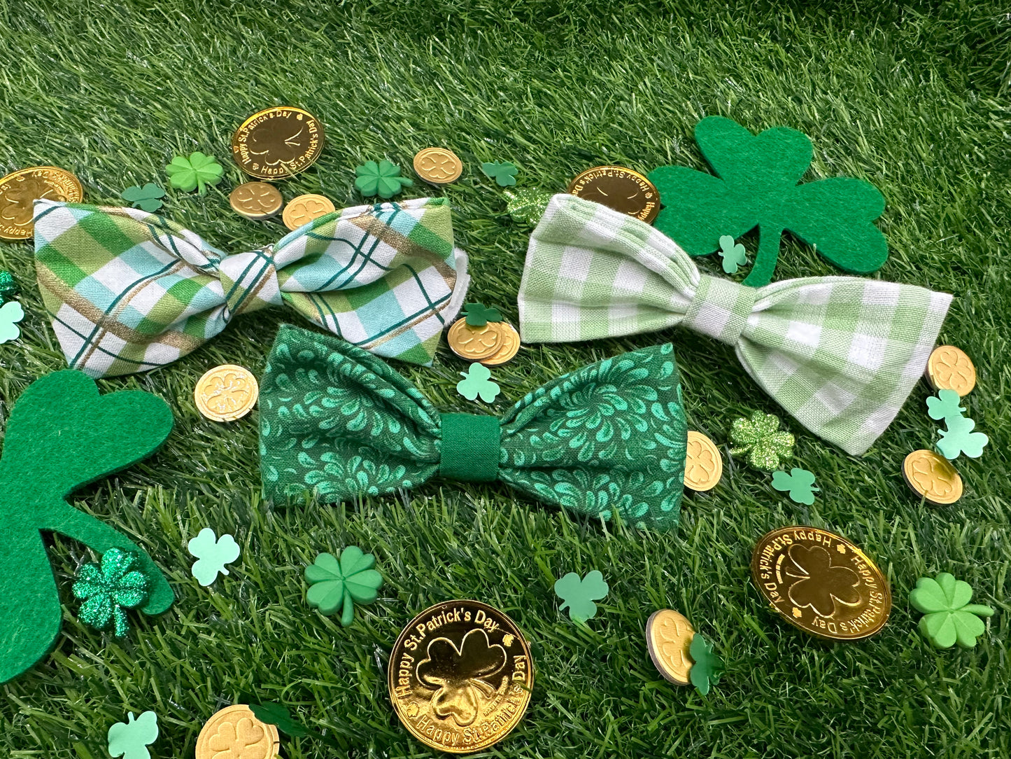 St. Patricks Plaid Bowtie